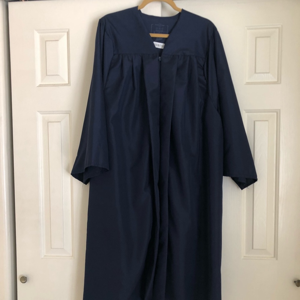 Navy Graduation Cap and Gown for 5’4”-5’6”